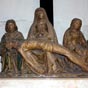 Saint-Pierre-Le-Moûtier : Groupe sculpté polychrome composé d’une Vierge de Pitié entre saint Jean et sainte Madeleine, datée de la fin du XVe siècle ou du début du XVIe siècle.
